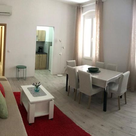 Apartman Tijana Apartment Макарска Екстериор снимка